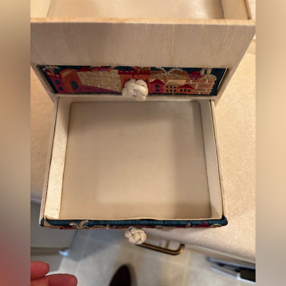Embroidered Bat Mitzvah Jewelry Box - Picture 5 of 10